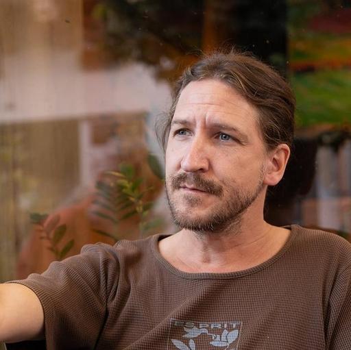 Na hranici svojich vlastných síl: Podvečer „v kruhu“ o vyhorení s Palim a Jankou